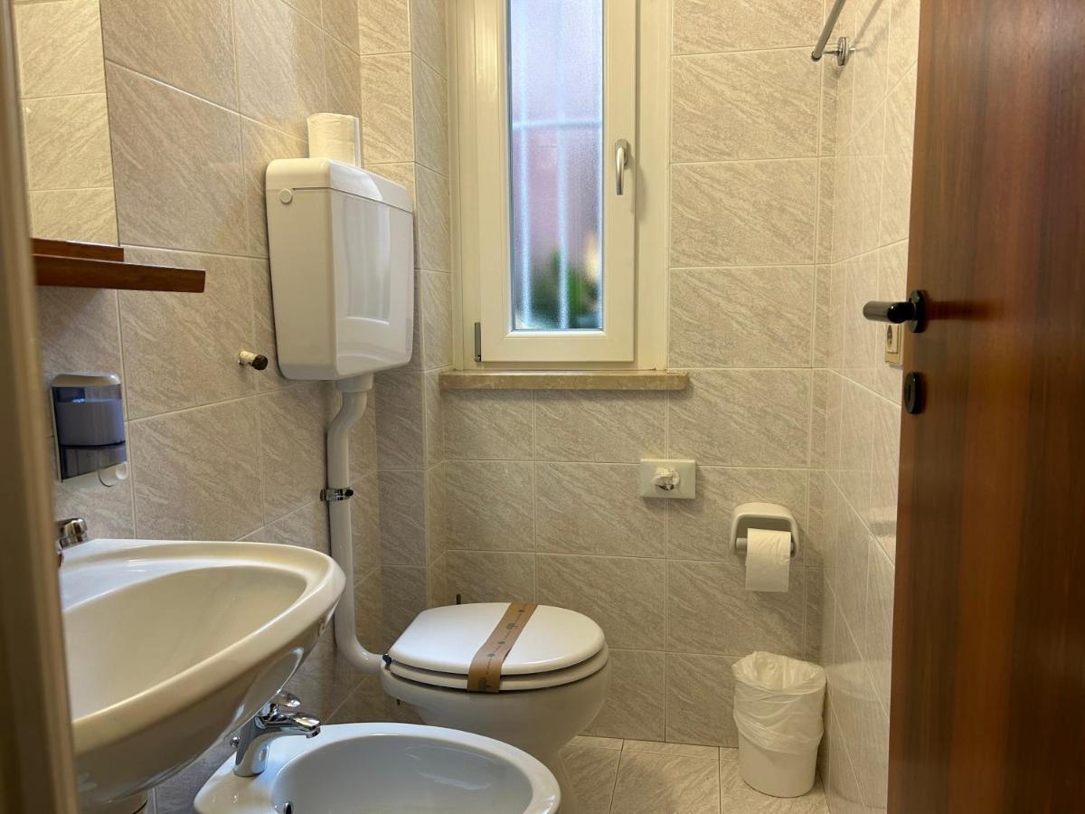 Albergo Da Pina Lazise Cameră foto